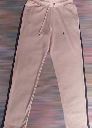 Бомбезные спортивные брюки культового итальянского бренда