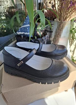 Кожаные туфли на девочку, bartek, 30 р