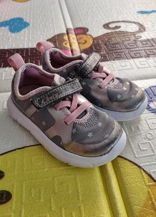 Кросівки clarks для дівчинки