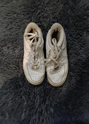 Кожаные, качественные кроссовки, подростковые эвропа.отправка после оплаты новая и укр.почта.