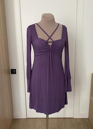 Сукня жіноча коротка з переплетіннями на декольте фіолетового кольору