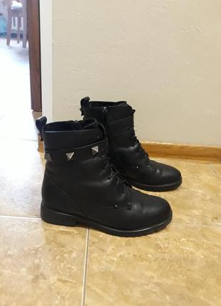 Зимние кожаные ботинки на натуральной цигейке1 фото