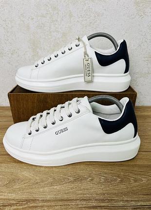 Кросівки guess