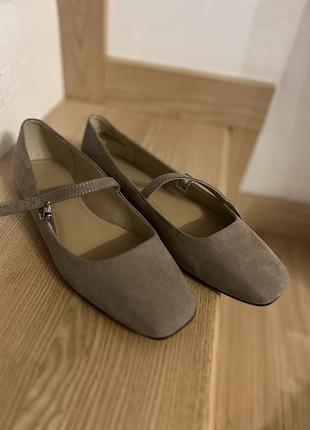 Лодочки на застібці