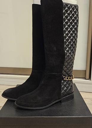 Замшеві чобітки розмір 40,нові