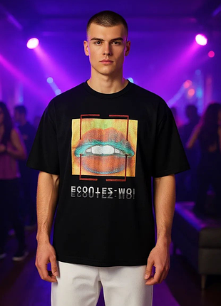 Urban outfitters, чоловіча футболка з яскравим принтом