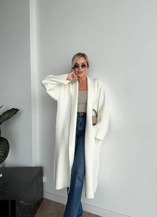 Белый длинный теплый кардиган