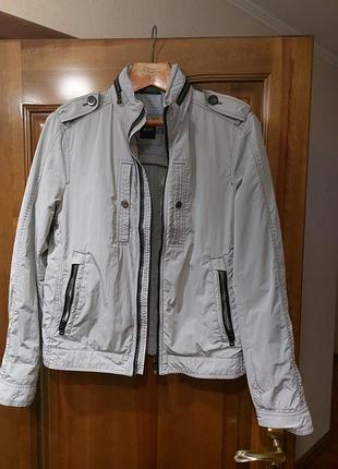 Чоловіча куртка hugo boss