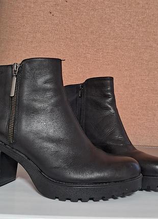 Vagabond кожаные сапожки 40 размер