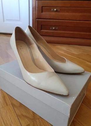 Кожаные туфли. 39 размер