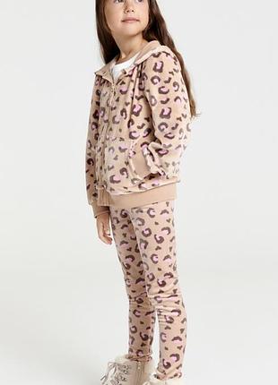 Велюровий костюм на дівчинку 4-5 рокі