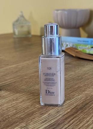 Тональний крем dior forever skin glow