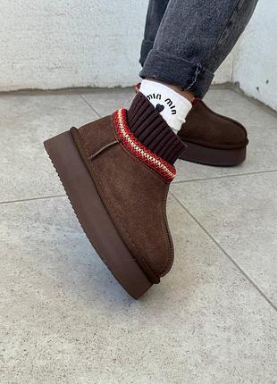 Уги для дівчинки на платформі