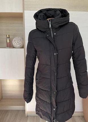 Пальто жіноче з капюшоном /стьобане пальто осінь зима xs-s h&m