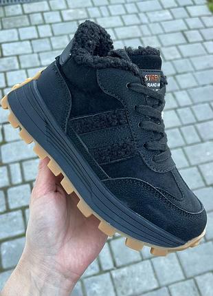 Теплые зимние кроссовки на меху