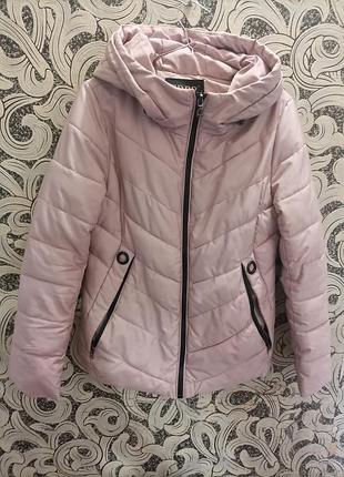 Куртка міжсезоння . розмір s