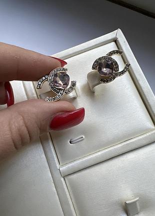 Стильні сережки