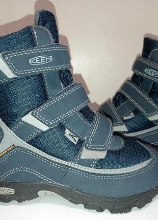 Брендовые кожаные легкие зимние сапожки keen.