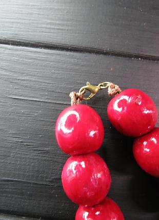 Бусы красные деревянные 4