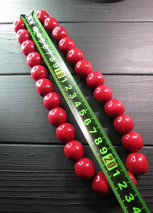 Бусы красные деревянные 3