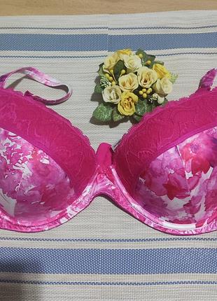 Красивый качественный бюстгалтер лифчик 38 д ( 85 д)
