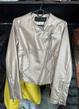 Кожанка, курточка косуха, пудровый цвет