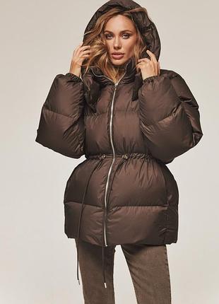 Зимняя куртка со съемным капюшоном коричневая | 91872