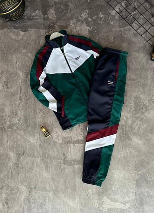 Стильний костюм reebok