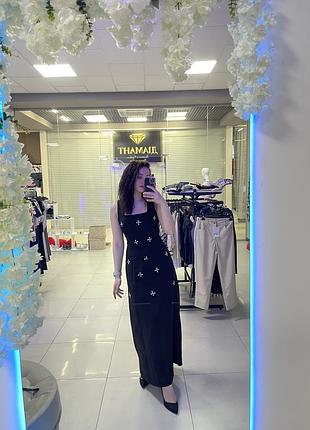 Вишукана чорна сукня