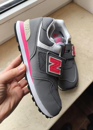 Оригінальні кросівки new balance