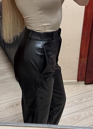 Штани з еко шкіри