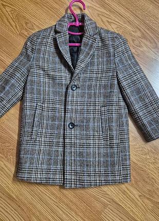 Фірмове пальто пальтішко