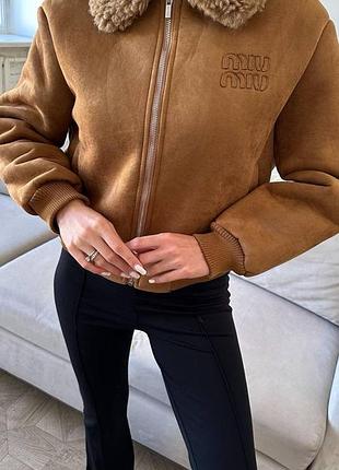 Жіноча куртка бомбер