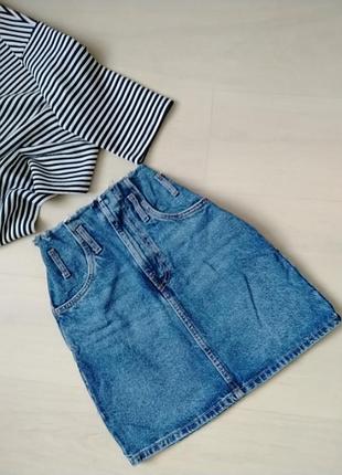 Жіноча джинсова спідниця