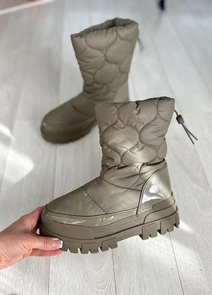 Зимові дутики bershka