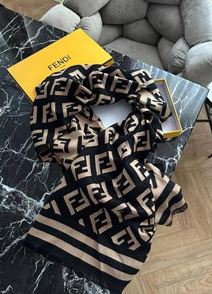 Шарф під бренд
