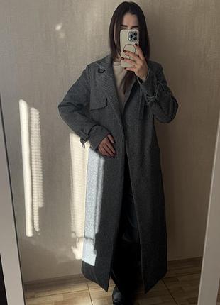 Стильне нове пальто-тренч сірого кольору