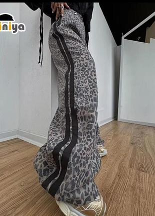 Жіночі штани кльош