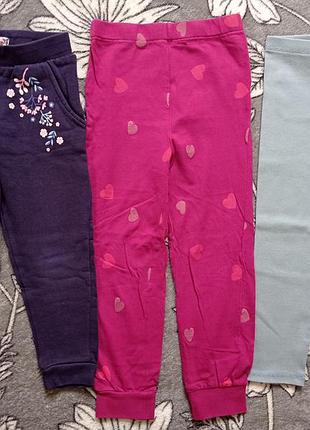 Комплект штанів для дівчинки, розм. 98-104
