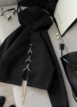 Жіноча кофта з ланцюжком