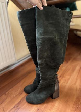 Стильні високі чоботи 37 розмір