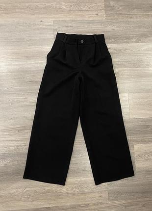 Класичні жіночі брюки