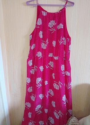 Довга сукня батал