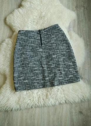 Спідниця з замком і кільцем