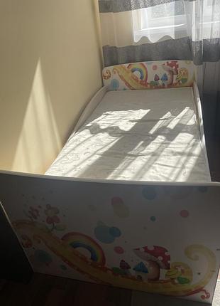 Ліжко дитяче кольорове