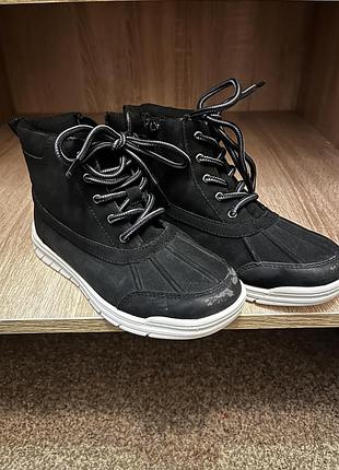 Легкі осінні черевики