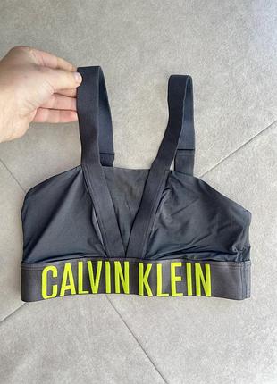 Топ, топик calvin klein