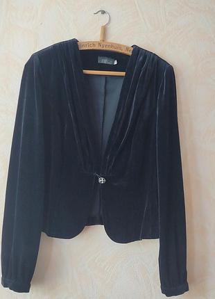 Бархатный пиджак женский
