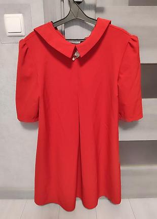 Красивое женское платье