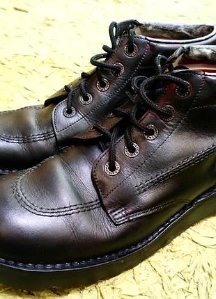 Kickers брутальные фирменные кожаные ботинки кроссовки пижани модные ботинки кроссовки боток